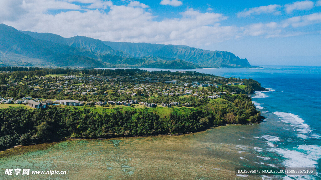 海岸風光碧海青山相映