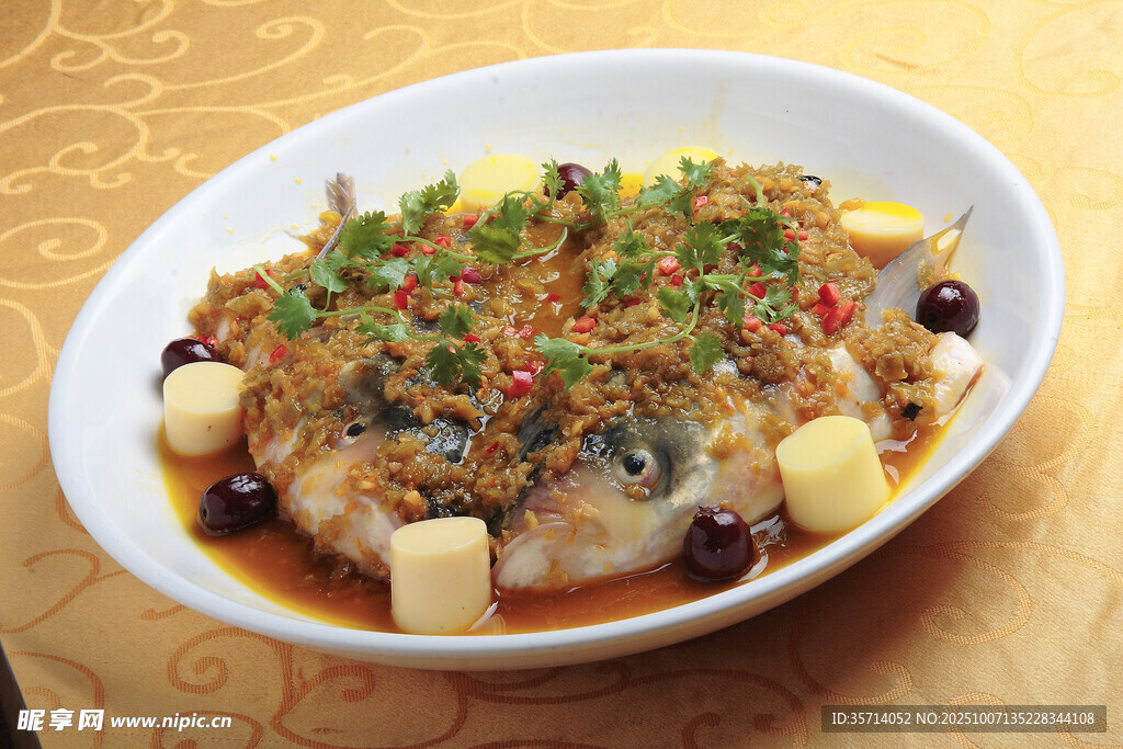 美味魚頭豆腐煲