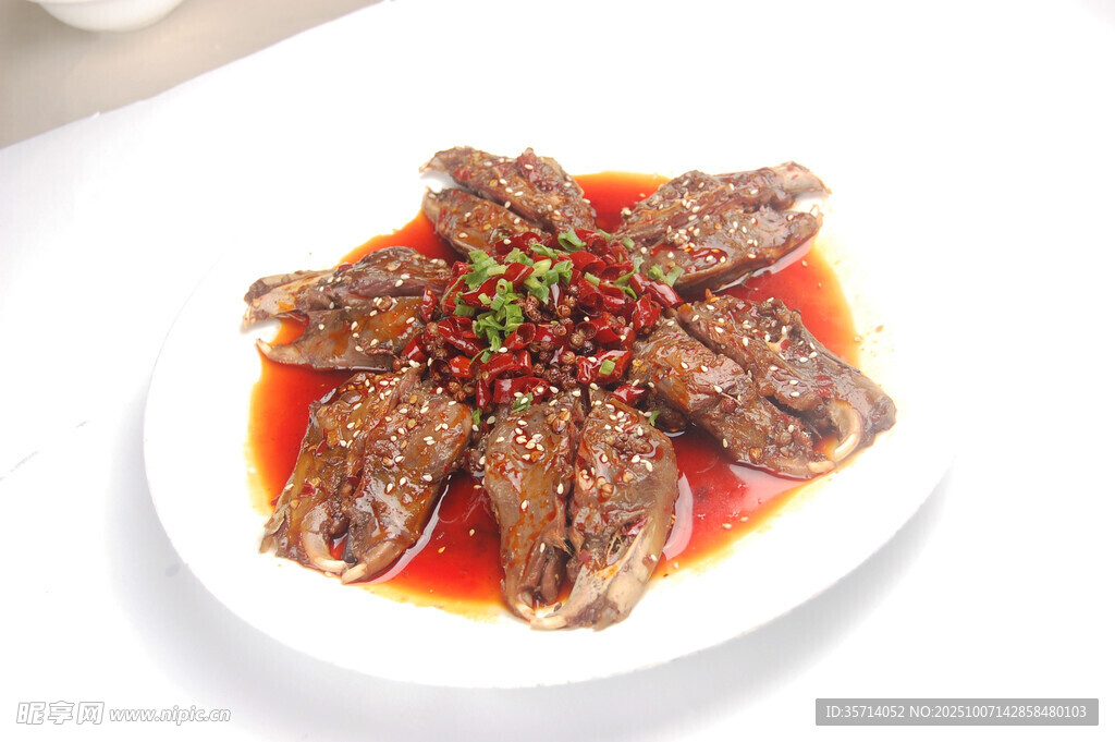 紅燒魚塊擺盤中式美味