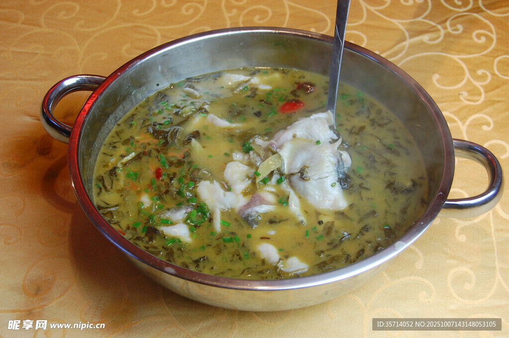 美味鮮香的特色魚湯