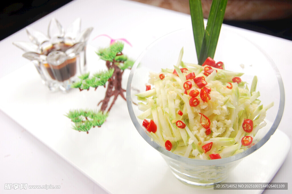涼拌豆芽菜清爽可口