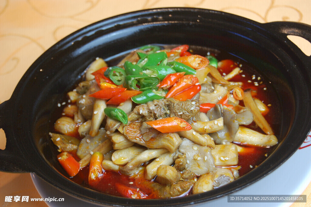 美味砂鍋牛雜煲