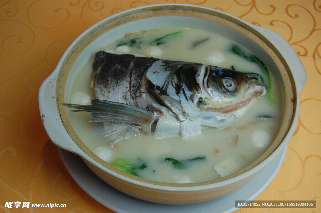 鯽魚豆腐湯