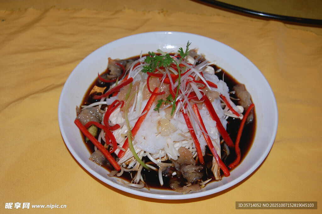 美味牛肉蓋飯誘人色澤