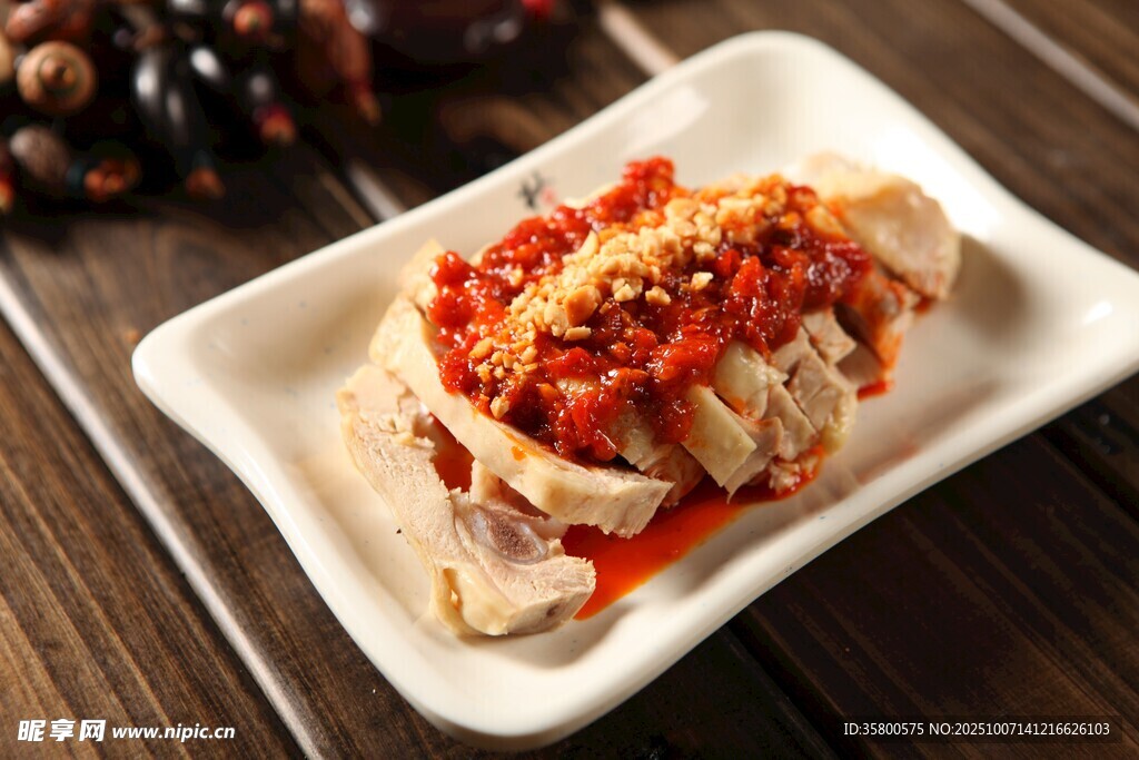 香辣可口的美味涼拌雞肉