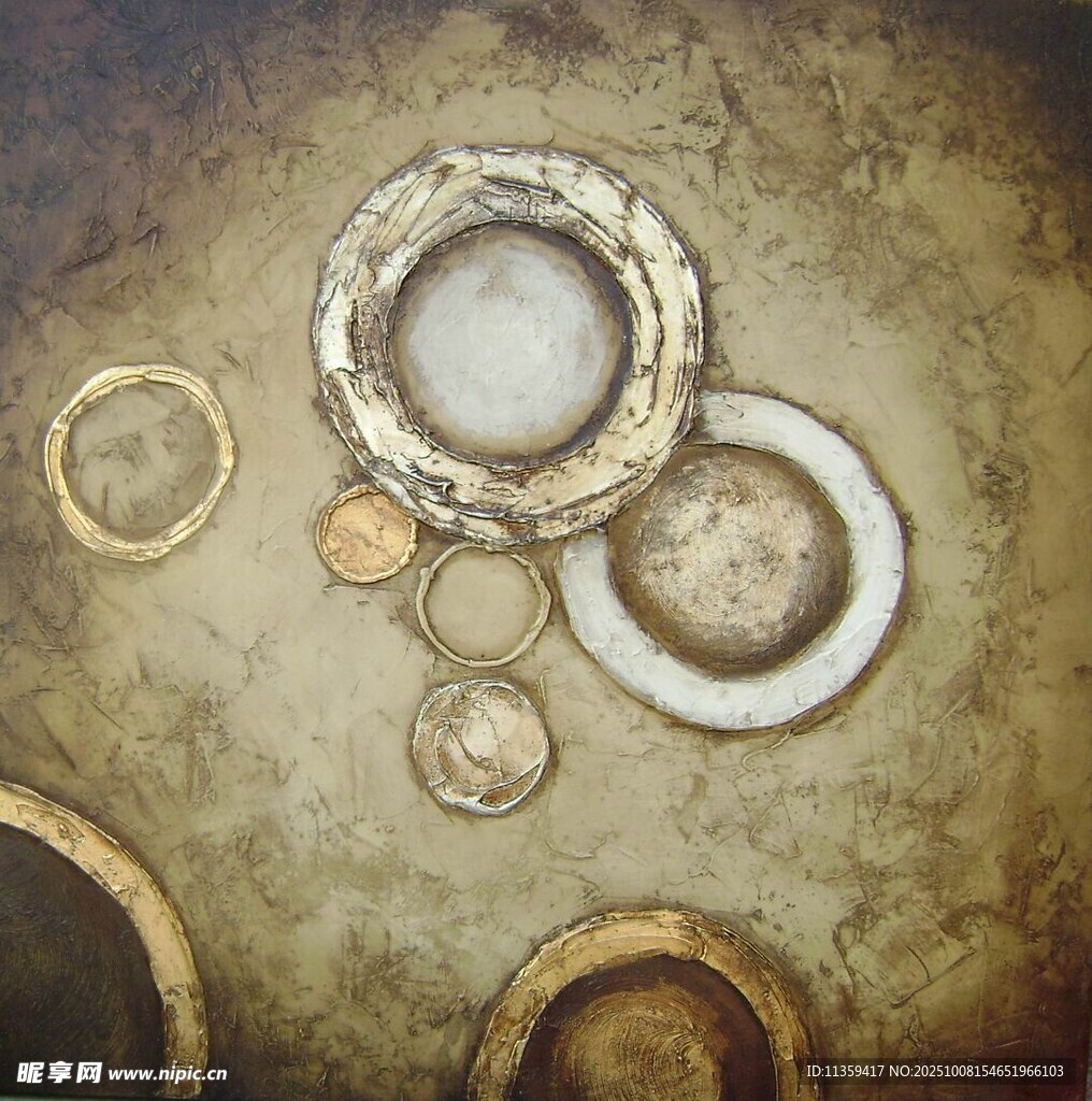 古舊金屬圓環(huán)與圓盤(pán)物件