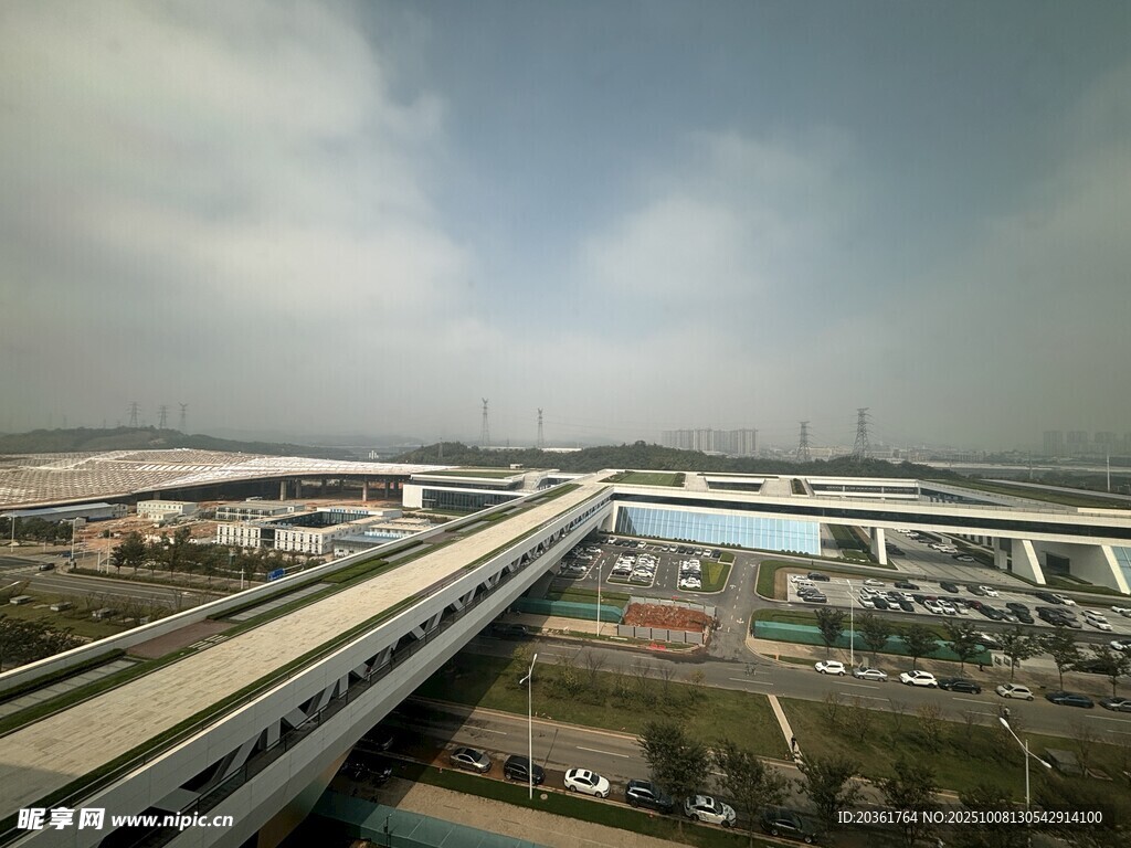 城市高架橋俯瞰美景