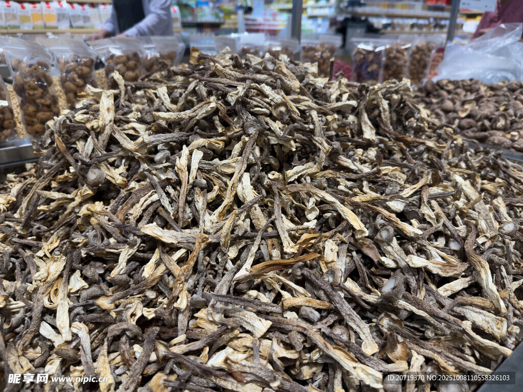 超市里的鹿茸菇