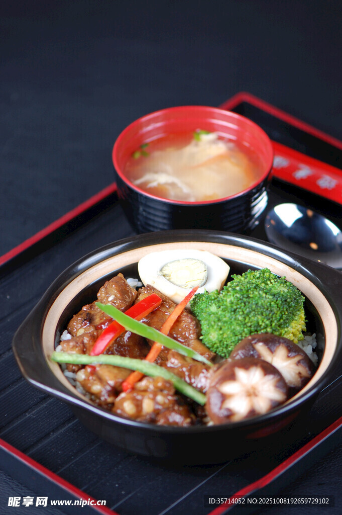 日式鐵板燒套餐美食