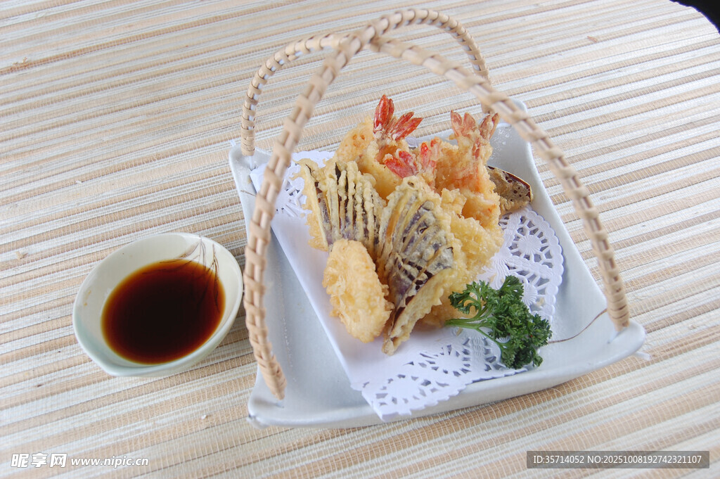 日式天婦羅拼盤美味誘人