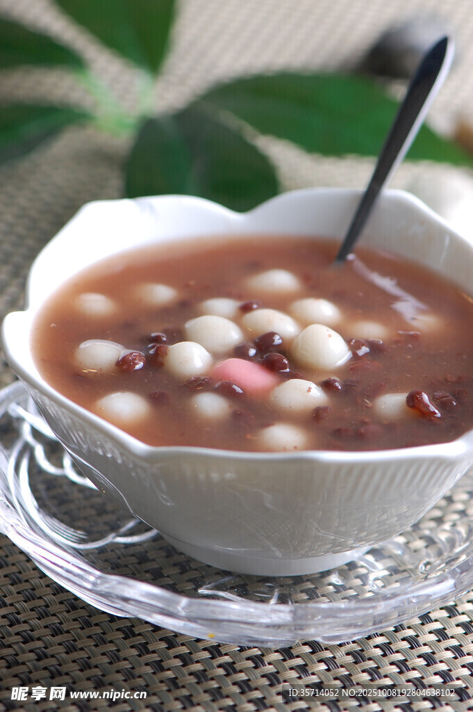 美味紅豆薏仁湯營(yíng)養(yǎng)豐富