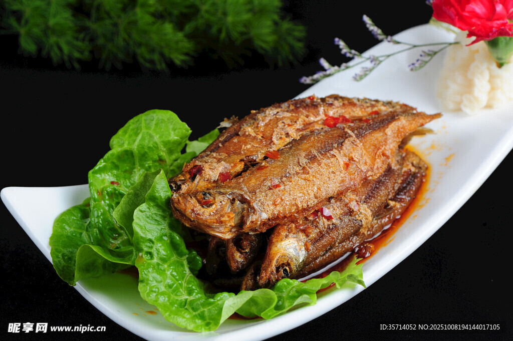 美味紅燒帶魚擺盤精致