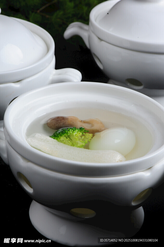 精致養(yǎng)生湯品