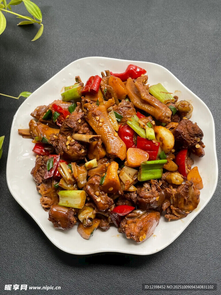 香辣美味炒雞塊