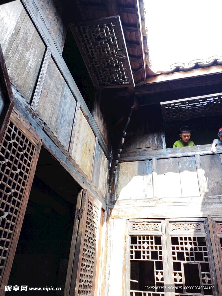 古宅庭院