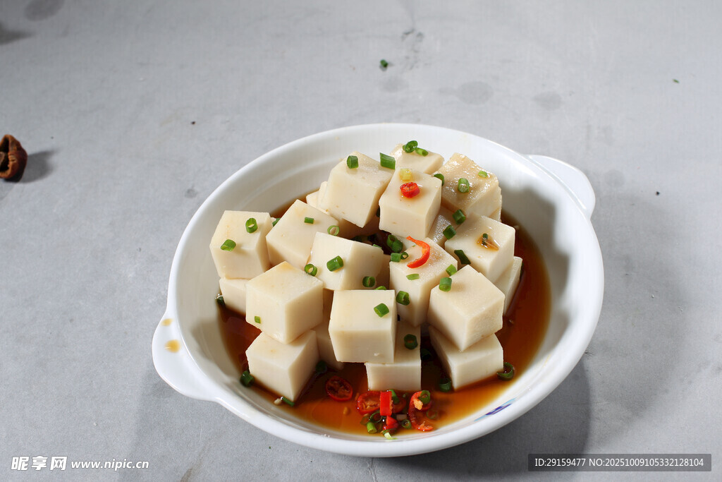 涼拌豆腐塊