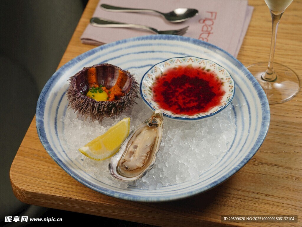 精致擺盤的特色海鮮美食