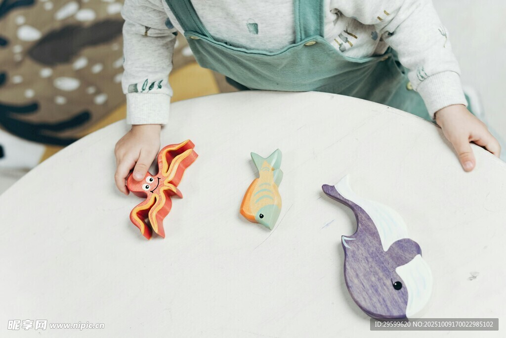 手工制作彩色面食造型