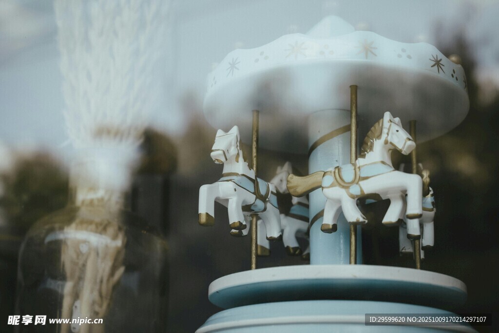 夢幻旋轉(zhuǎn)木馬 