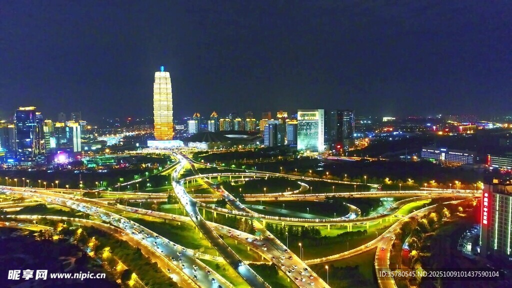 城市璀璨夜景俯瞰圖