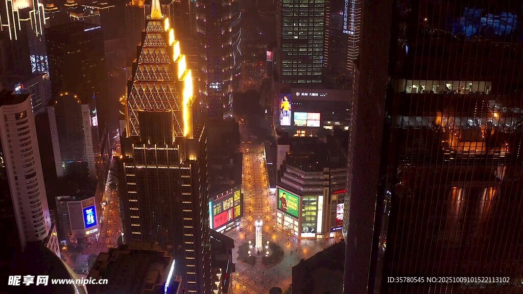 繁華都市夜景璀璨燈火