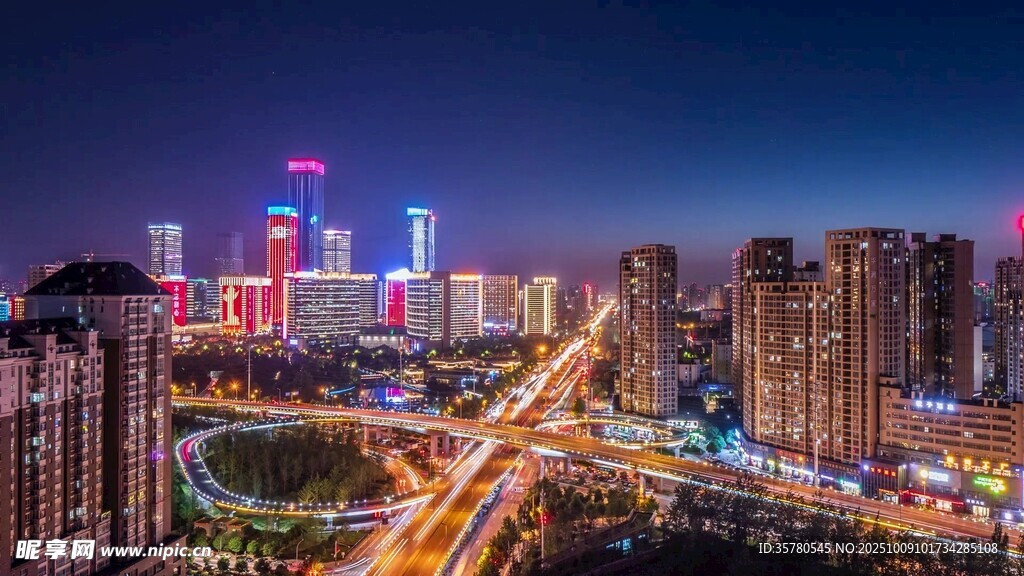 繁華都市夜景璀璨