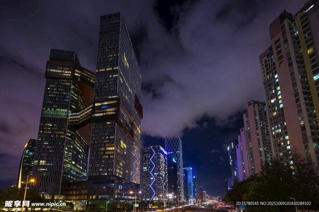 都市璀璨夜景