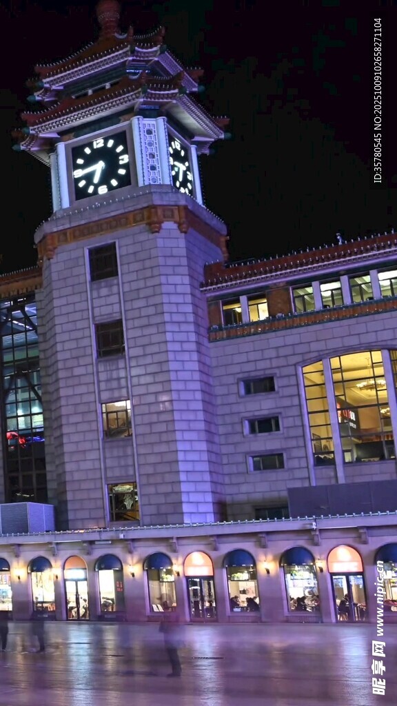 夜晚的鐘樓建筑景觀