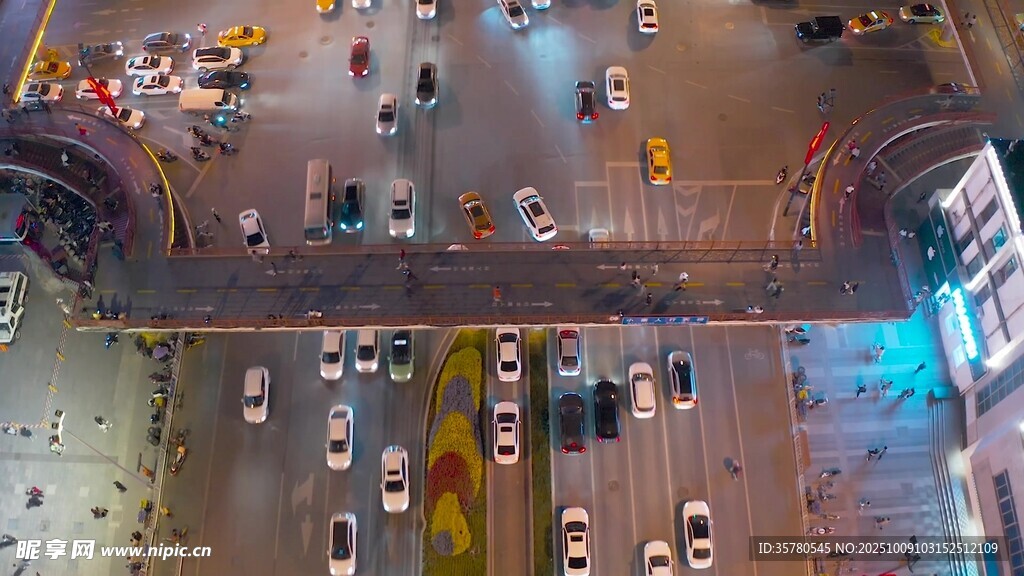 城市道路繁忙車(chē)流景象