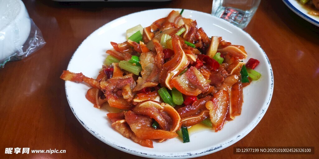 美味豬耳肉炒肉絲