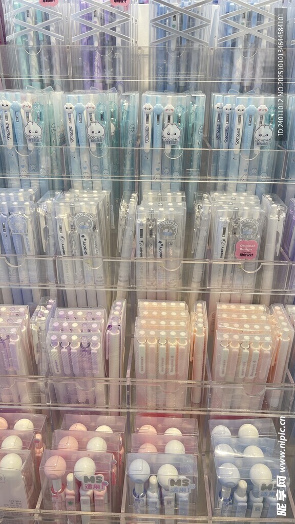 琳瑯滿目的筆展示