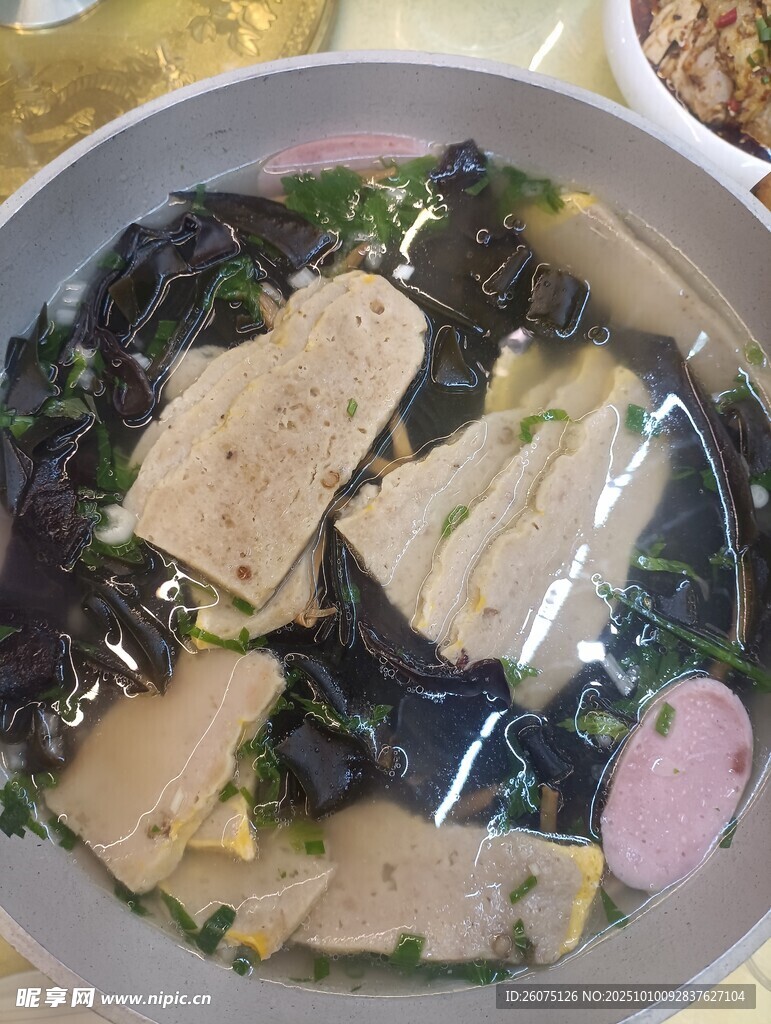 美味蔬菜豆腐湯
