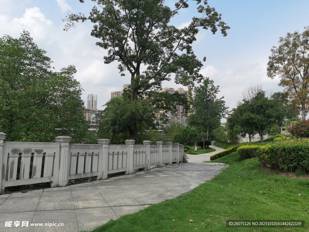 公園中式石欄桿景觀