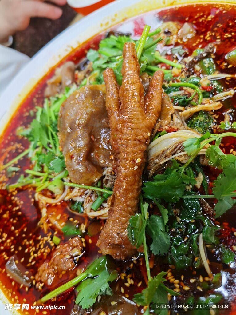 香辣虎皮鳳爪紅油美食盛宴