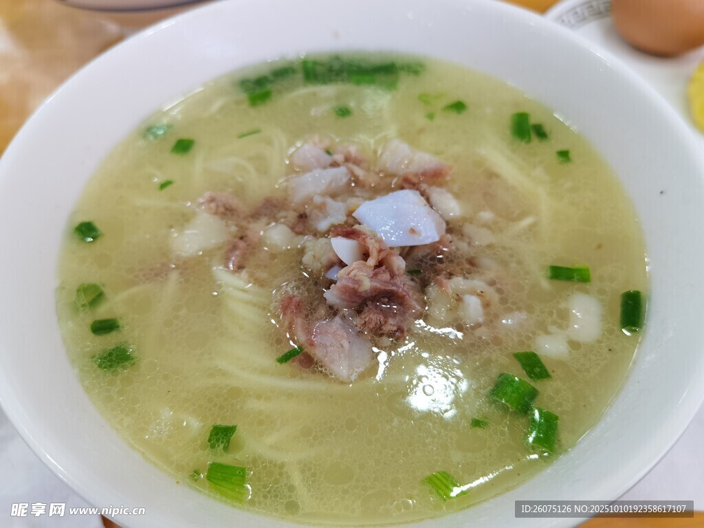 鮮香奶湯面美味誘人