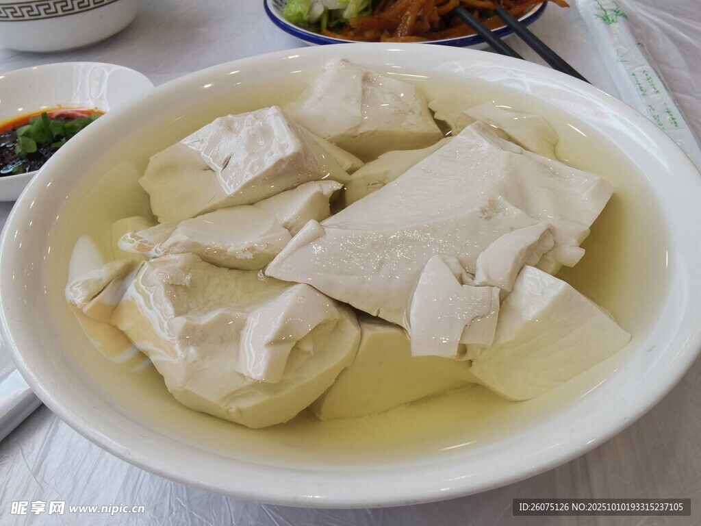 一碗鮮嫩的家常豆花
