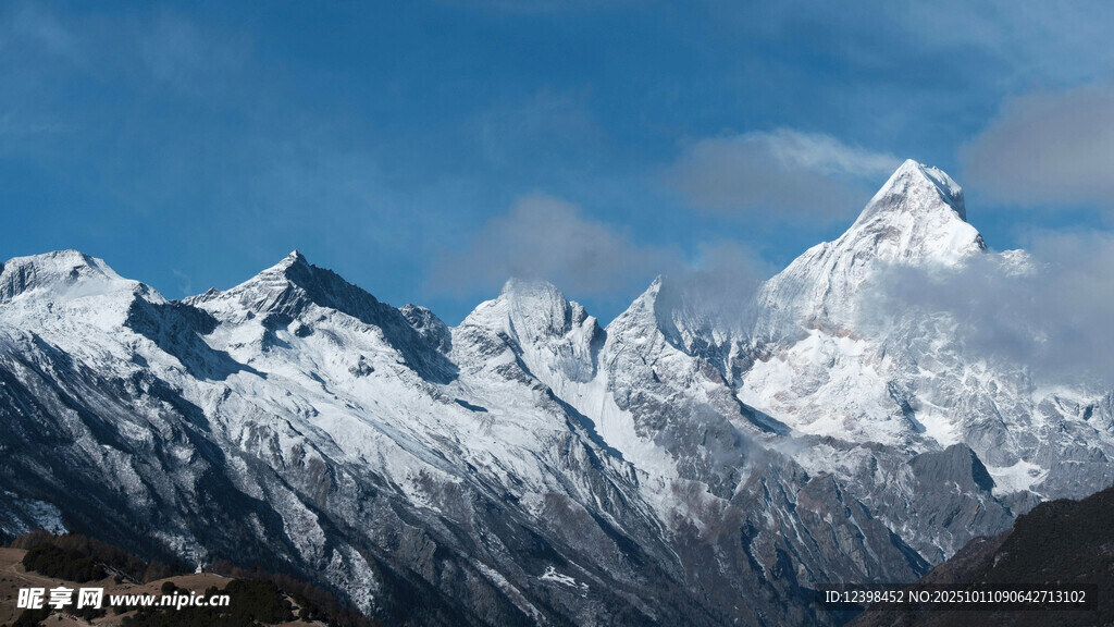 壯麗雪山美景