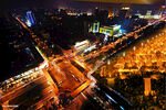 城市璀璨夜景交通路口
