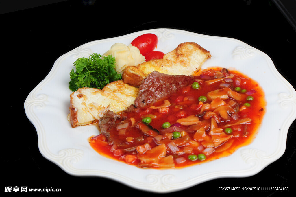 美味紅燒魚塊擺盤精致