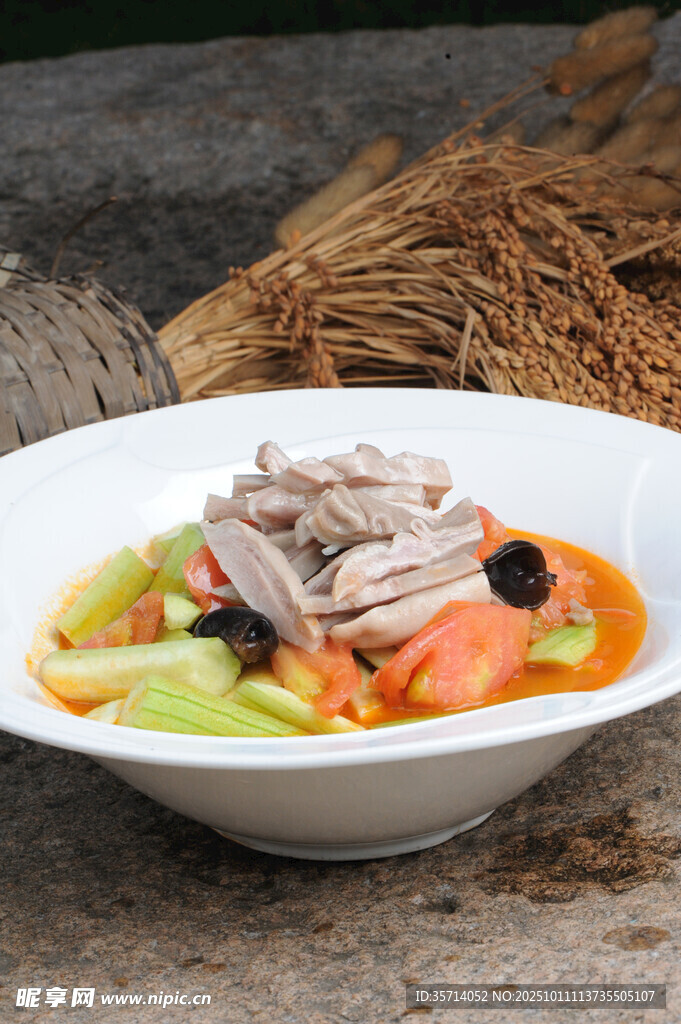 蔬菜肉絲營養(yǎng)湯