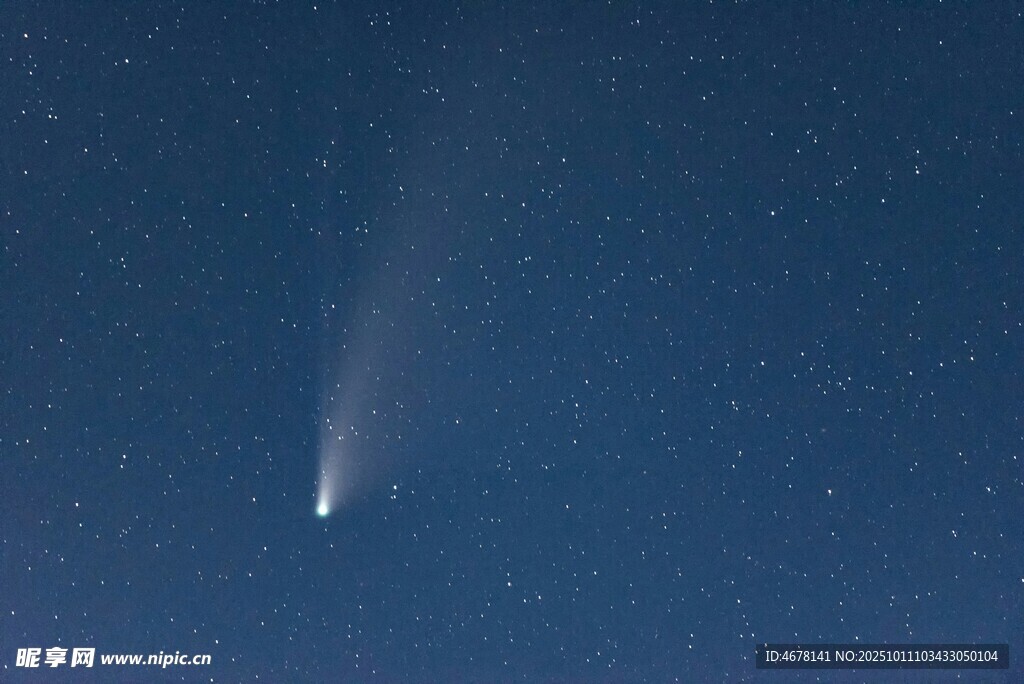 夜空中的彗星