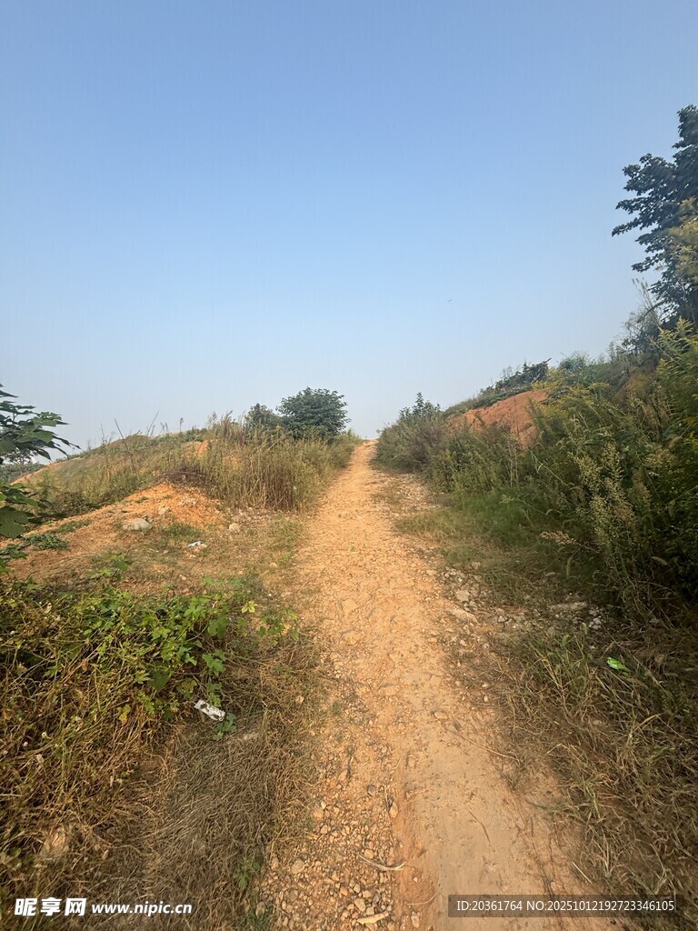 鄉(xiāng)間土路