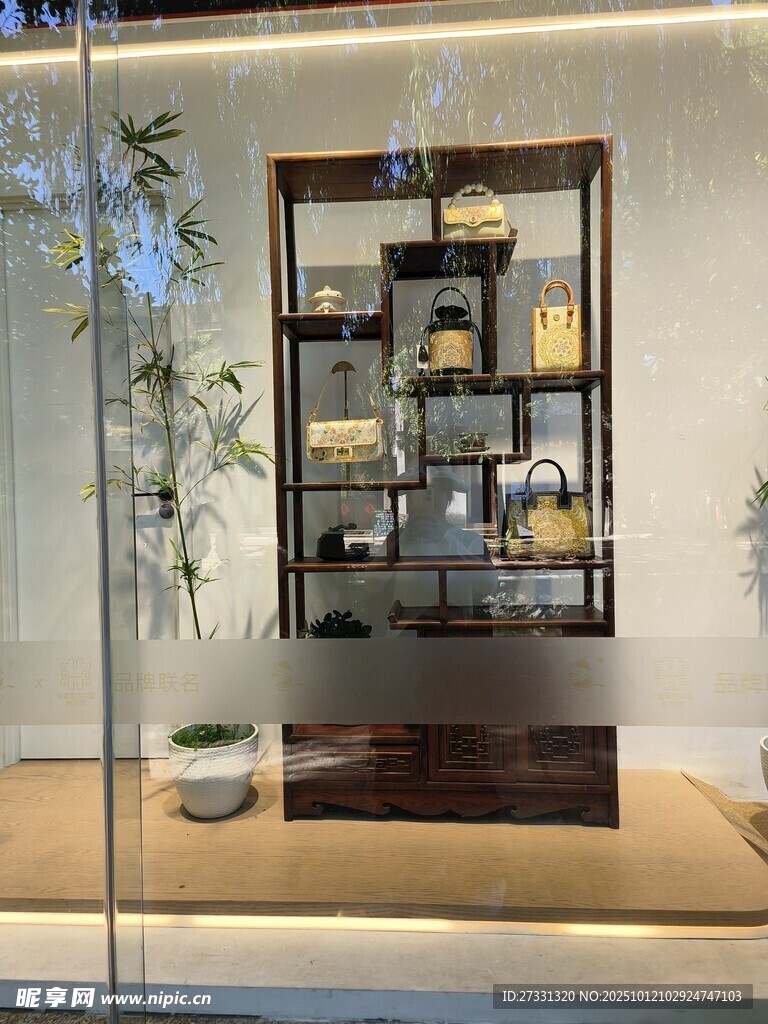 中式博古架陳列展示
