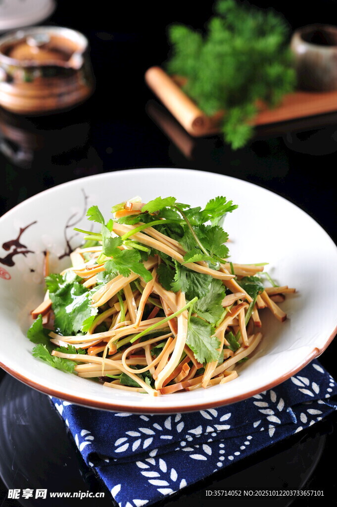 涼拌豆芽菜清爽可口