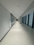 現(xiàn)代簡約風格空曠走廊