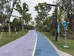 城市彩色健身步道風(fēng)景