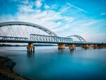 壯麗跨河大橋風(fēng)景
