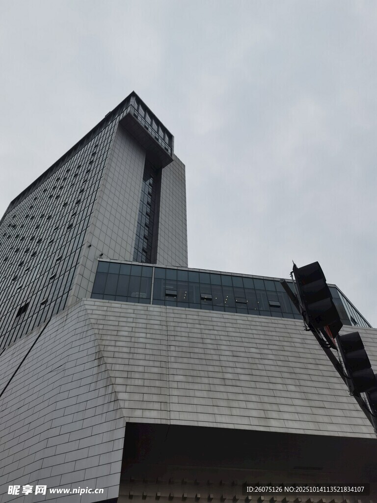 現(xiàn)代高樓建筑外觀特寫
