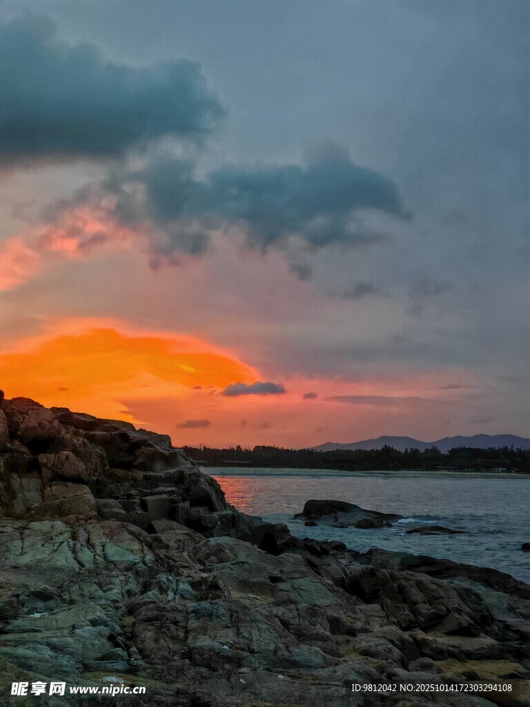 海邊日落美景