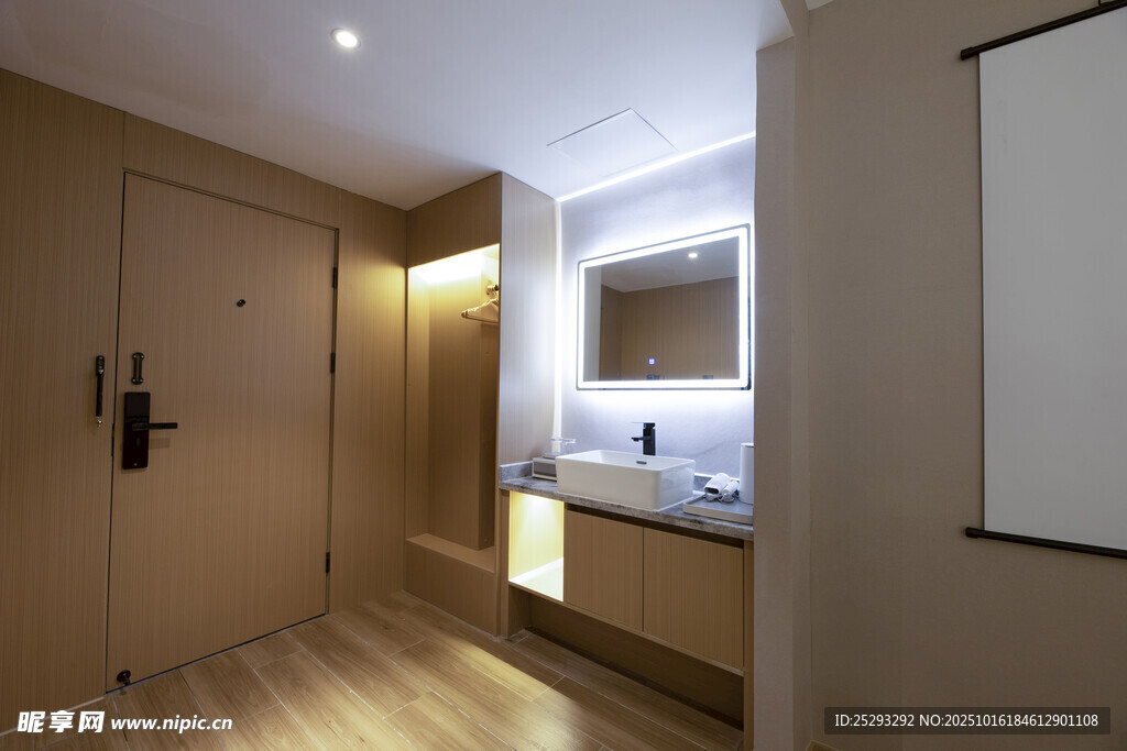 簡(jiǎn)約風(fēng)格室內(nèi)玄關(guān)設(shè)計(jì)